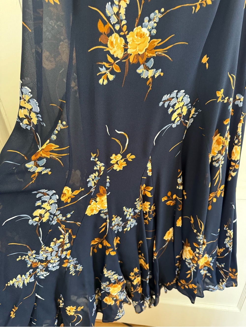 Reformation Lilibet dress in Seychelles (navy) - Picture 8 of 8